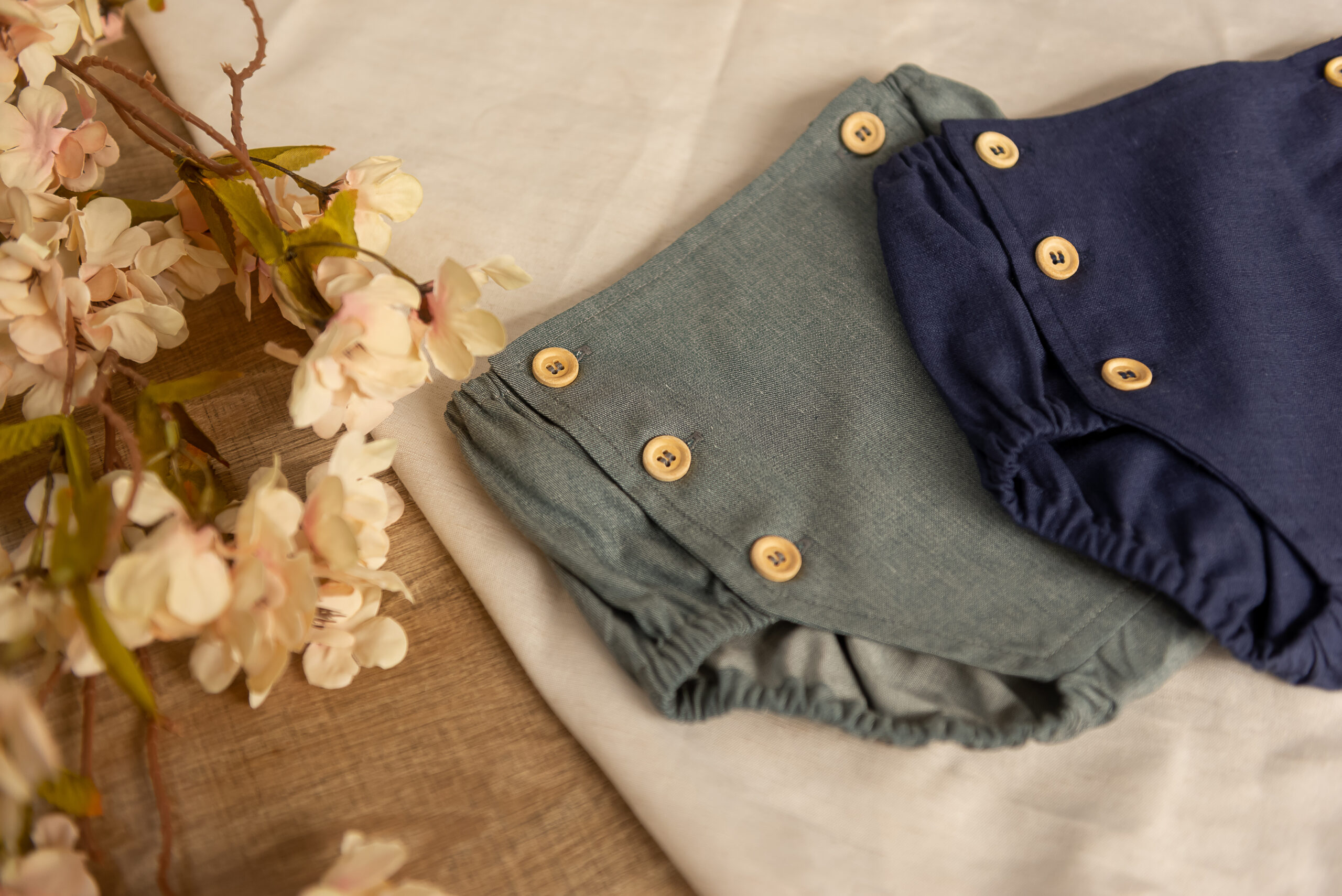 Shorts de linho misto com botões
