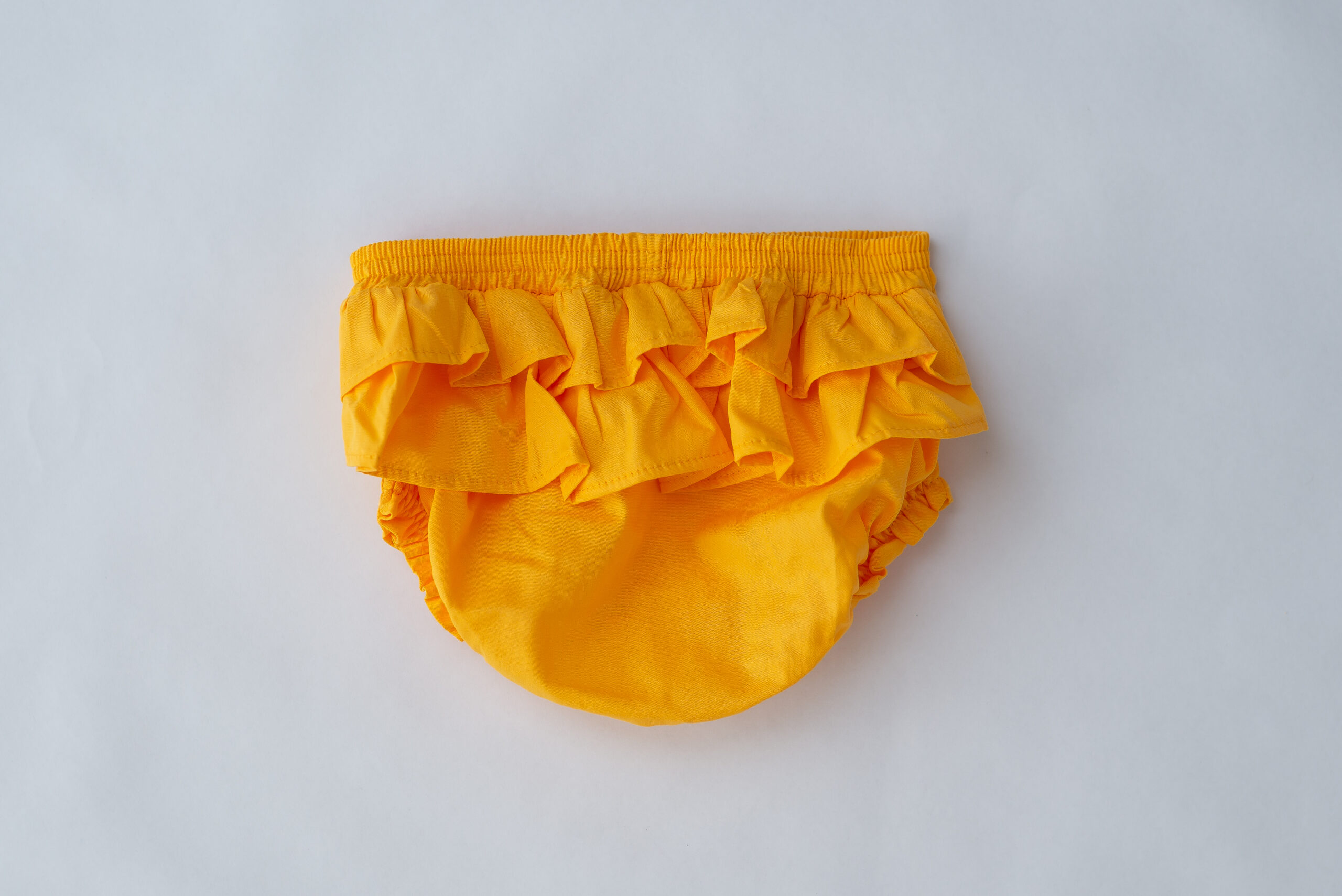 Vestido estampado com calcinha de babadinhos em tricoline 100% algodão