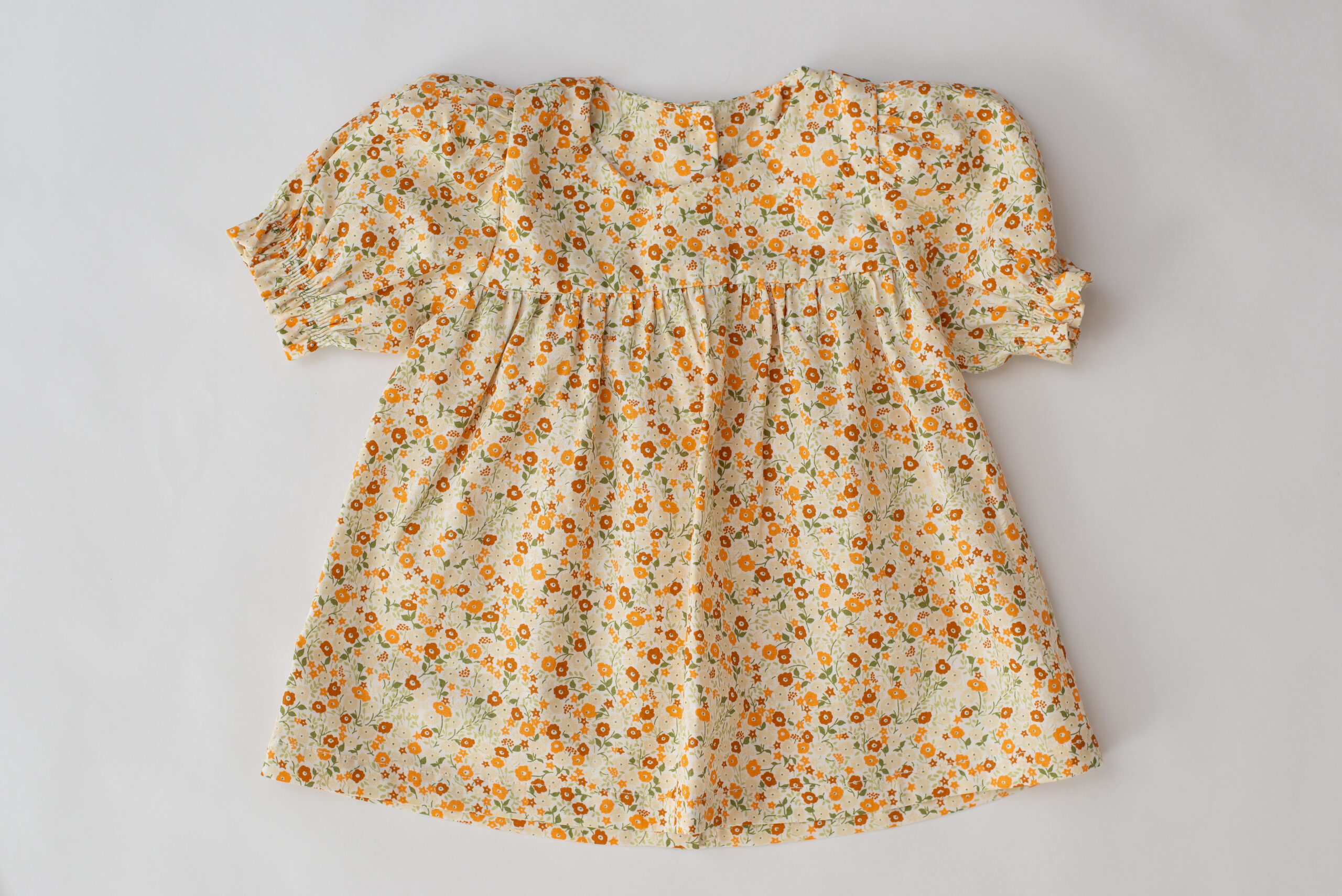 Conjunto bebê: bata com shorts balonê, em tricoline 100% algodão