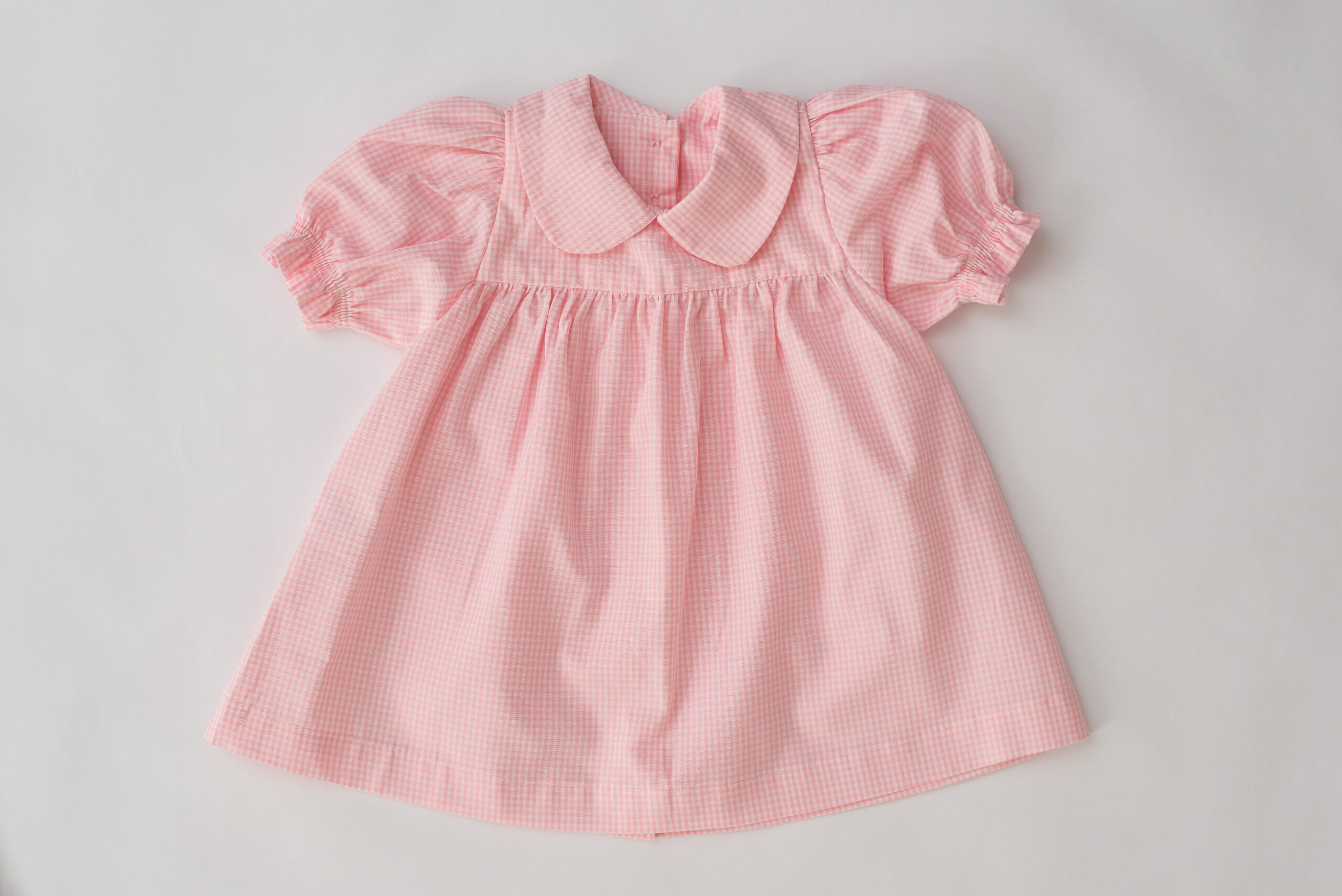 Vestido estampado com calcinha de babadinhos em tricoline 100% algodão